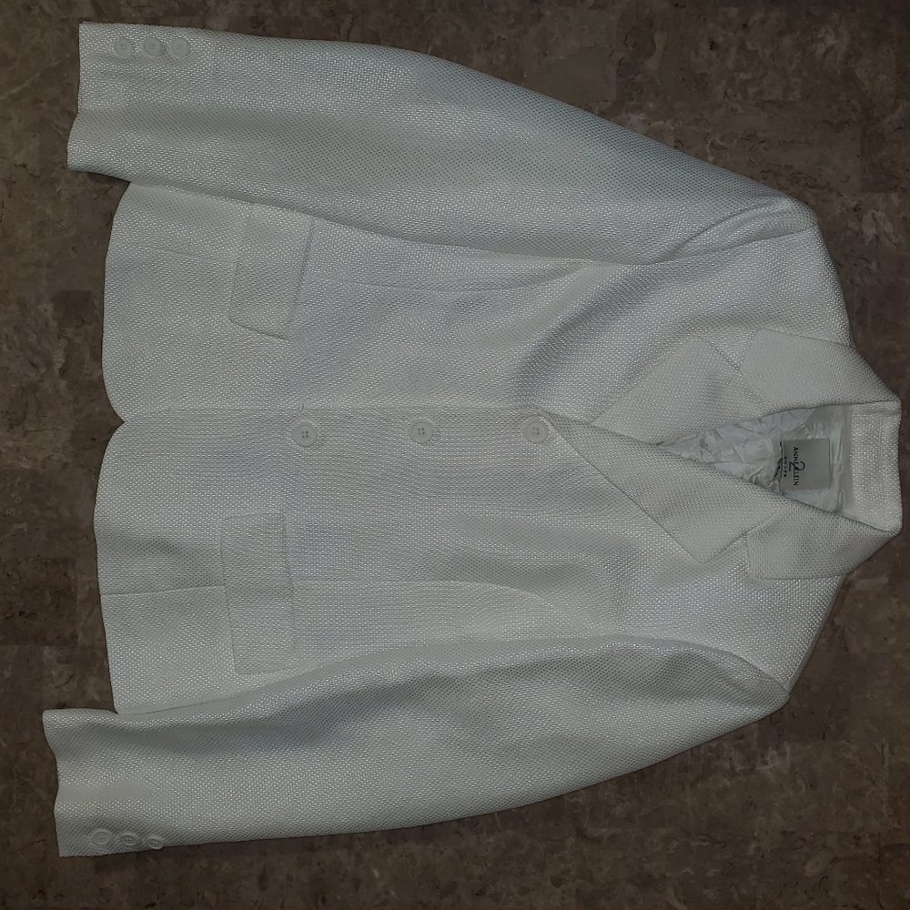 Anne Klein Suit jacket Eggshell size 6